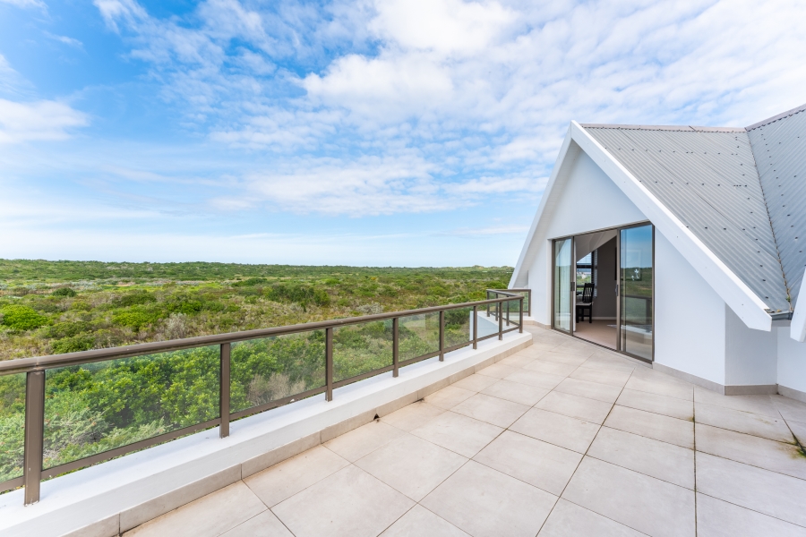 4 Bedroom Property for Sale in St Francis Links Eastern Cape